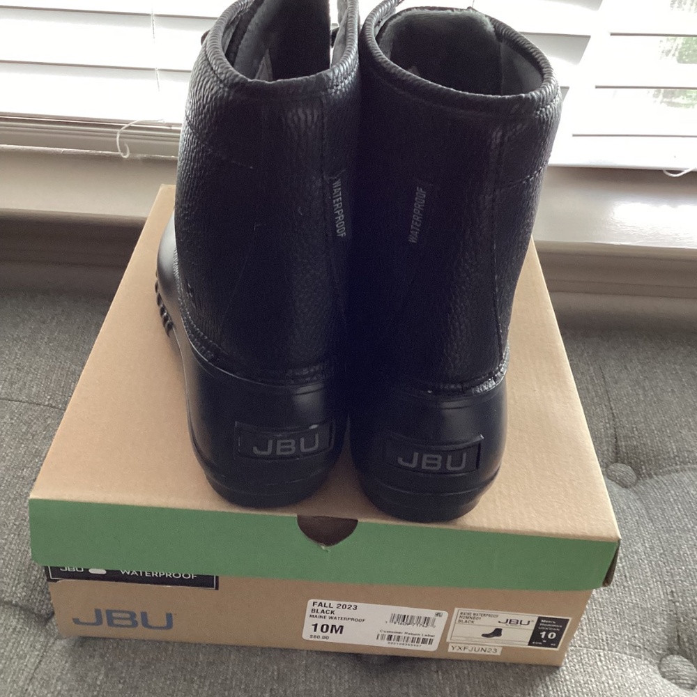 JBU Men's Maine Water-Resistant Duck Boot, size 10 - Picture 10 of 13